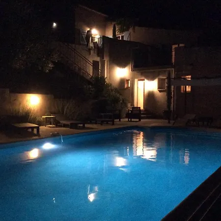 Bed and Breakfast La Petite Bergerie, Les Hautes Roches